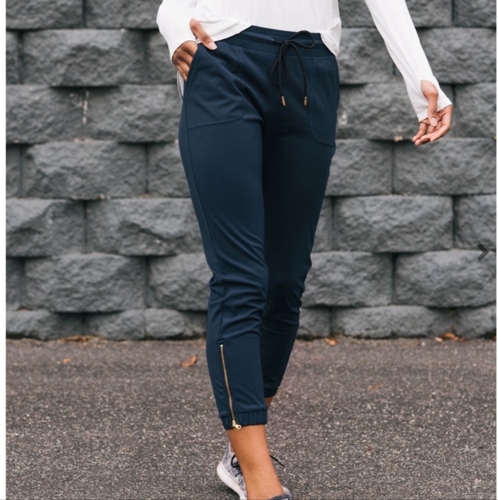 Zyia Actice Navy Peak Zipper Joggers (Short) 24" XXL